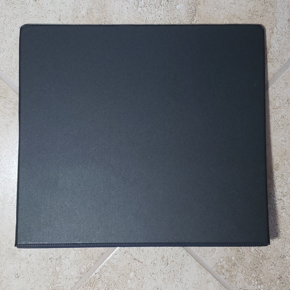 Three Ring Binders - Picture 8 of 12